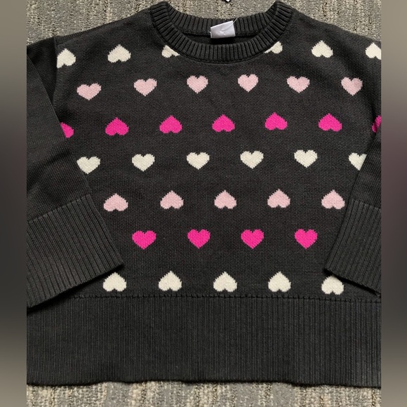 Gap Toddler Girl Gray and Pink Heart Pattern Crew Neck Sweater Size 3T NWT - Picture 9 of 9